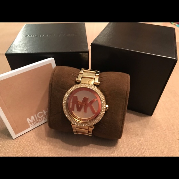 MICHAEL KORS GOLD WATCH
